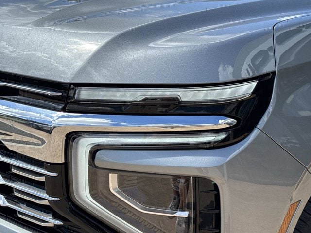 2025 Chevrolet Suburban Premier - Photo 9