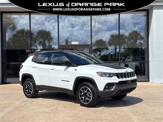 Bright White Clearcoat 2024 Jeep Compass SUV / Crossover Four-Wheel Drive 8-Speed Automatic Overdrive