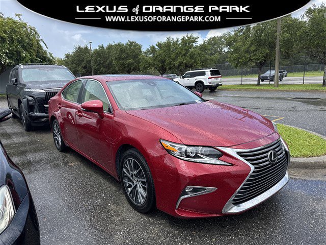 2016 Lexus ES 350 350's photo