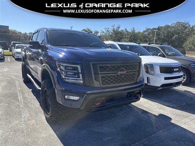 2021 Nissan Titan PRO-4X's photo