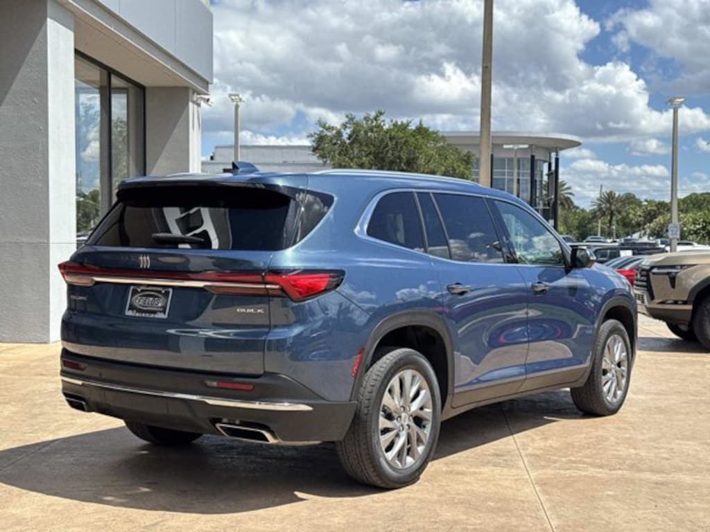 Used 2025 Buick Enclave Preferred