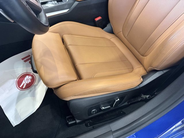 2024 BMW 3 Series 330e - Photo 19