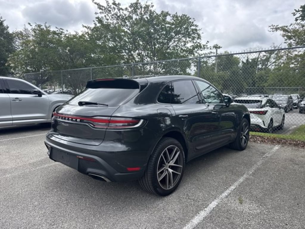 Used 2022 Porsche Macan Base