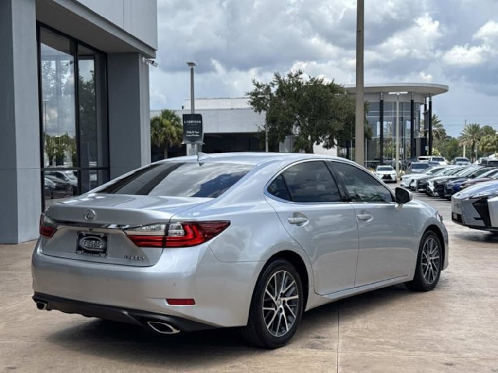 Used 2017 Lexus ES 350