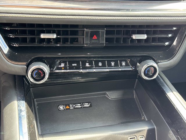 2025 Chevrolet Suburban Premier - Photo 24
