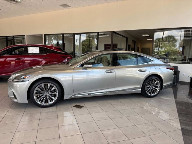 2020 Lexus LS 500 photo 2