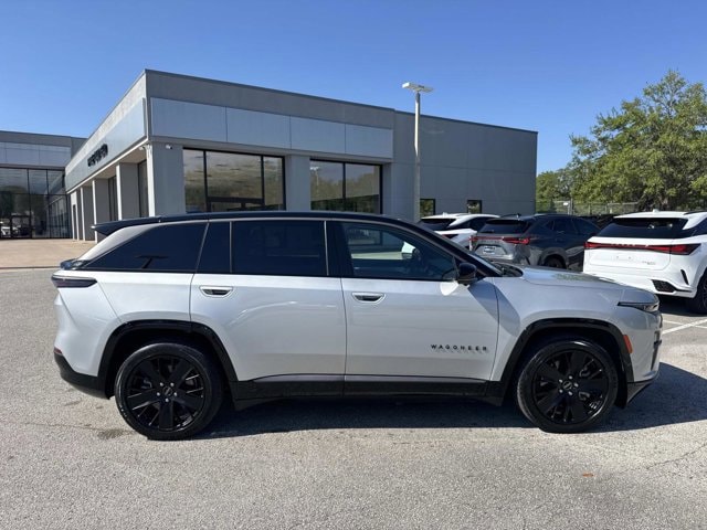 Used 2024 Jeep Wagoneer S Launch Edition with VIN 3C4RJNAK8RT176893 for sale in Jacksonville, FL