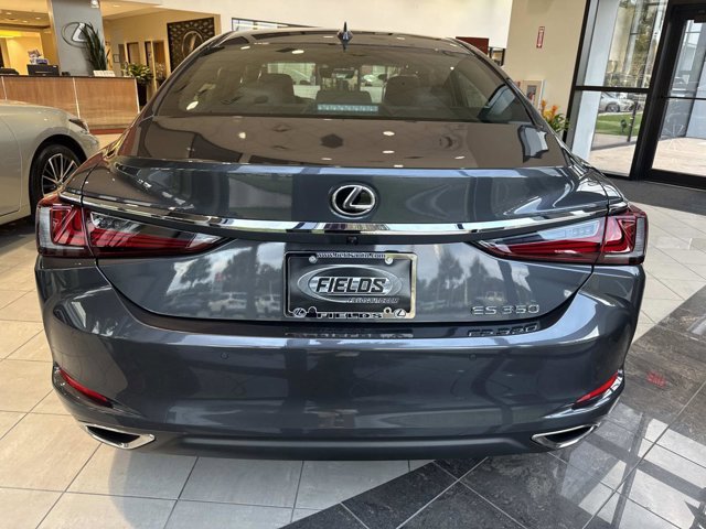 2025 Lexus ES 350 Premium photo 4