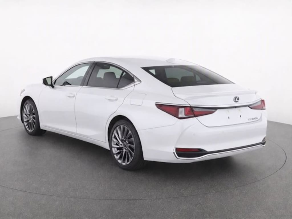 Used 2024 Lexus ES 300h Luxury
