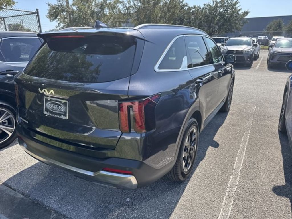 Used 2026 Kia Sorento S