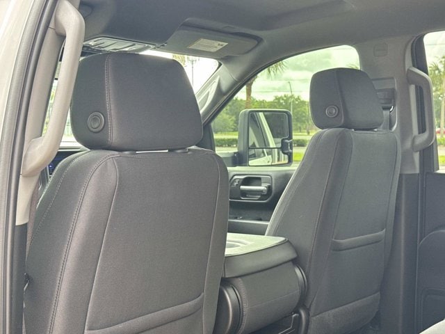 2025 Chevrolet Silverado 2500HD Custom - Photo 50