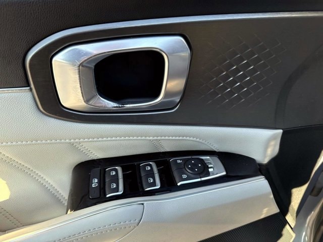 2022 Kia Sorento SX - Photo 19
