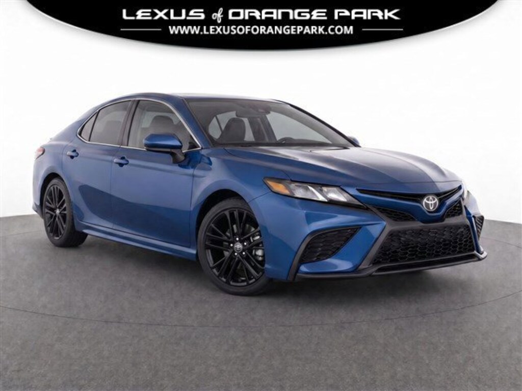 Used 2025 Toyota Camry SE