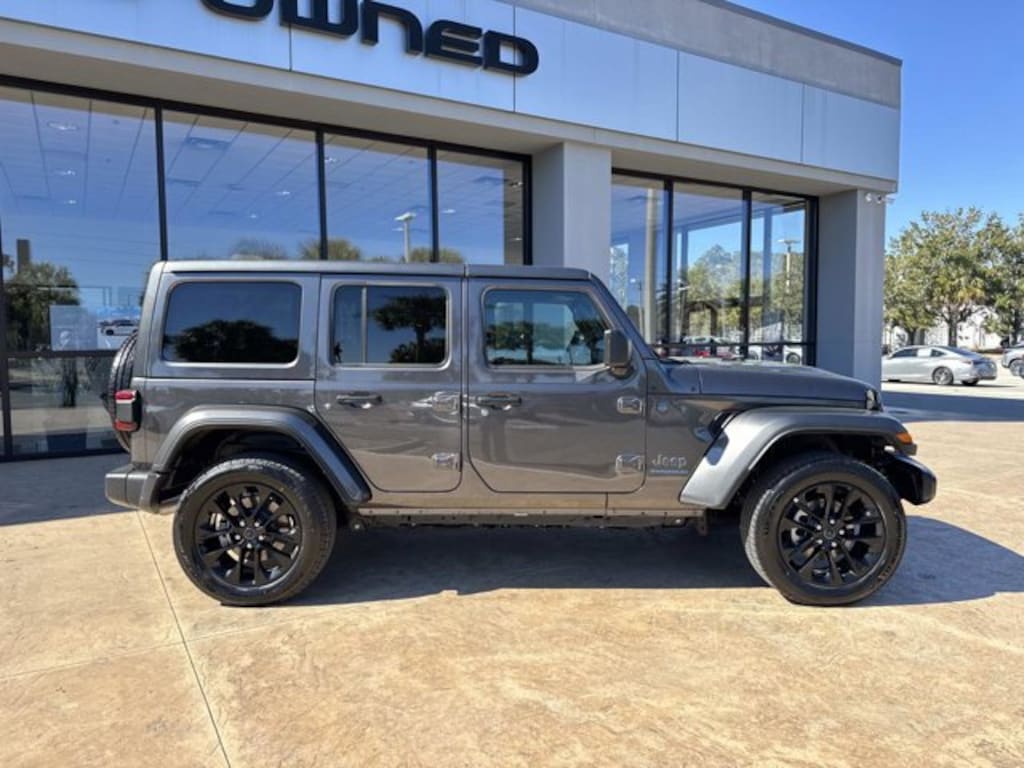 Used 2025 Jeep Wrangler 4xe Sahara 4xe
