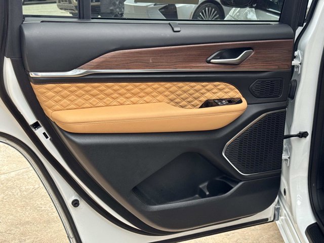 2023 Jeep Grand Cherokee L Summit - Photo 17