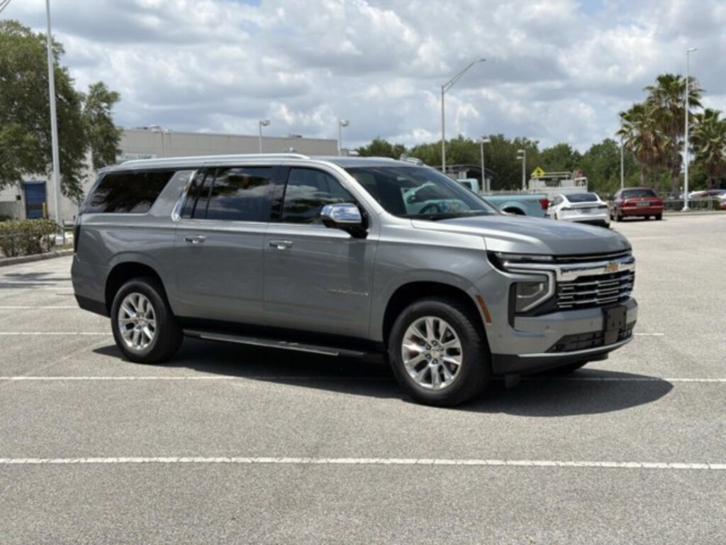 Used 2025 Chevrolet Suburban Premier