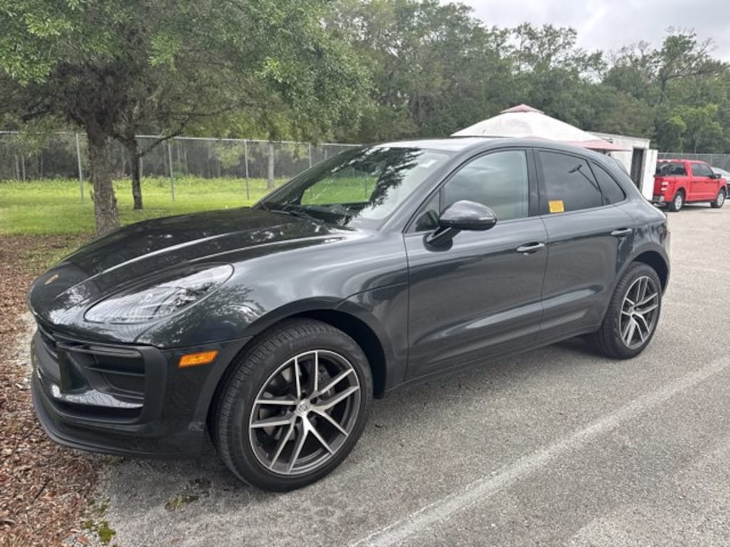 Used 2022 Porsche Macan Base