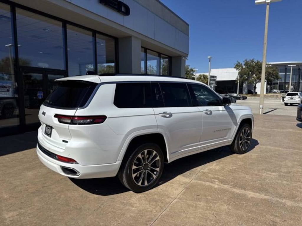 Used 2023 Jeep Grand Cherokee L Overland