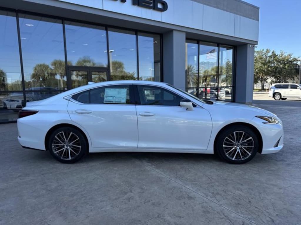 New 2025 Lexus ES 350 SEDAN