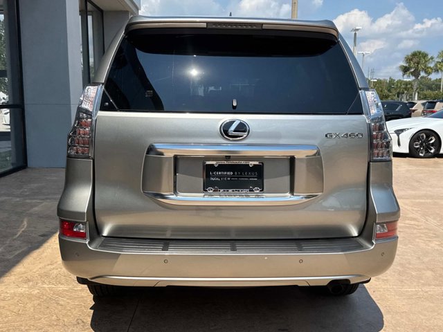 2023 Lexus GX 460 photo 2