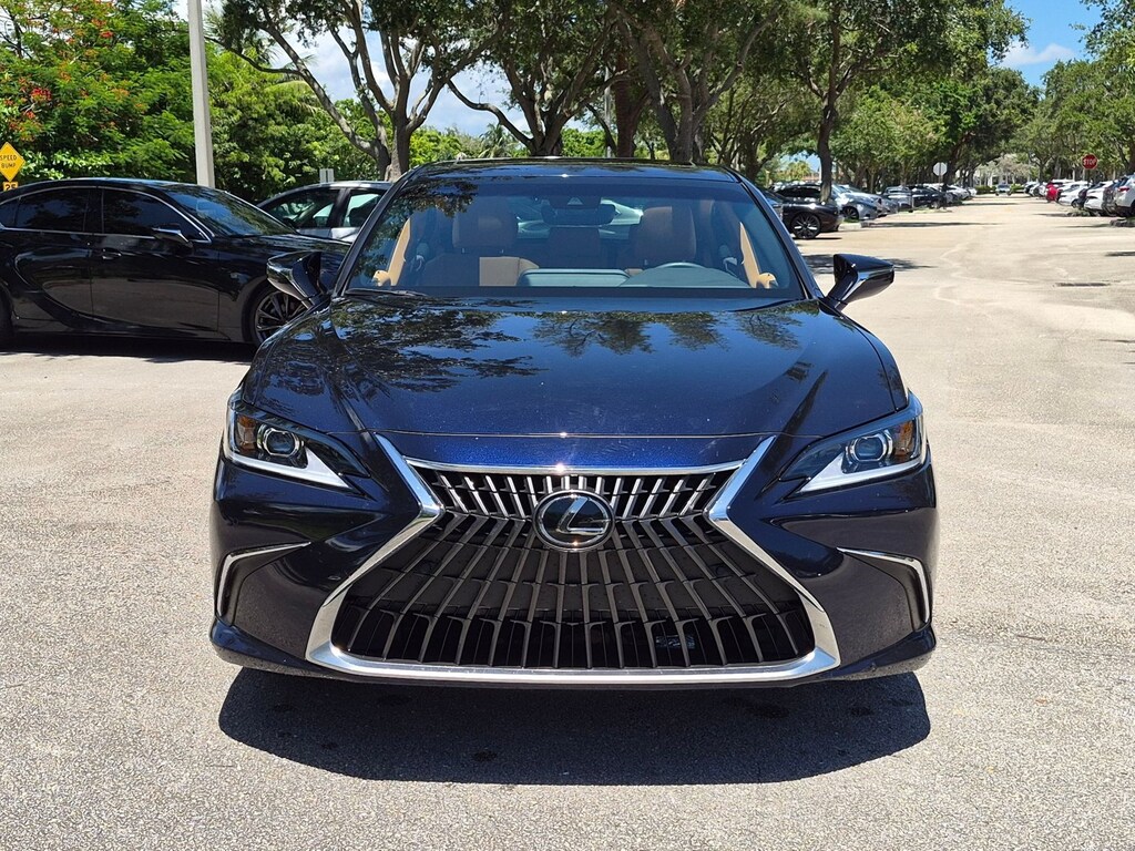 Used 2024 Lexus ES 350 Sedan