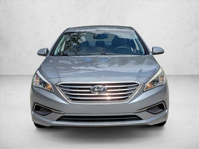2016 Hyundai Sonata SE photo 2