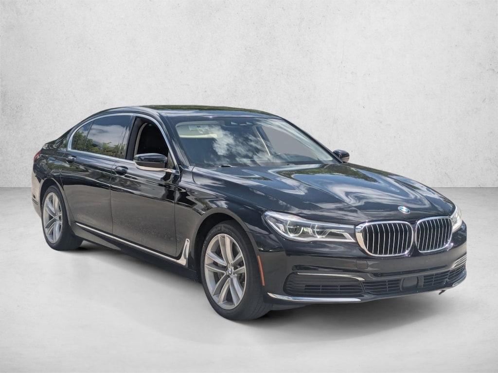 Used 2019 BMW 750i xDrive Sedan