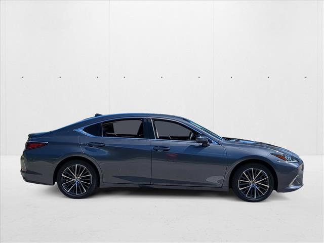 2022 Lexus ES 350 photo 4