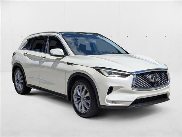 2020 Infiniti QX50 Luxe photo 3