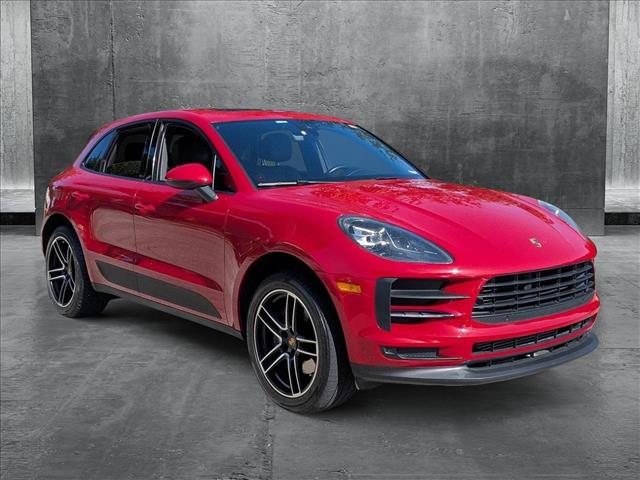 2021 Porsche Macan Base photo 3