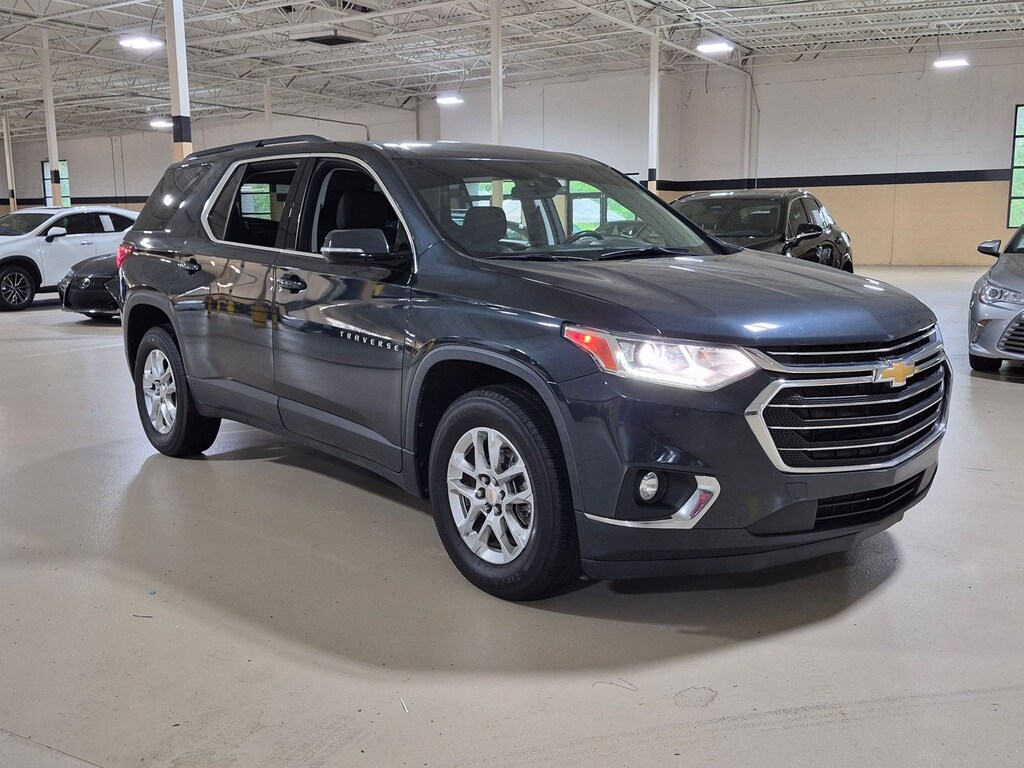 Used 2020 Chevrolet Traverse LT Cloth w/1LT SUV