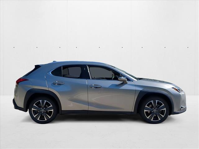2021 Lexus UX 200 photo 4