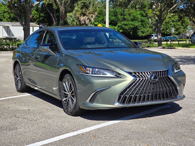 2024 Lexus ES 350 Premium photo 3