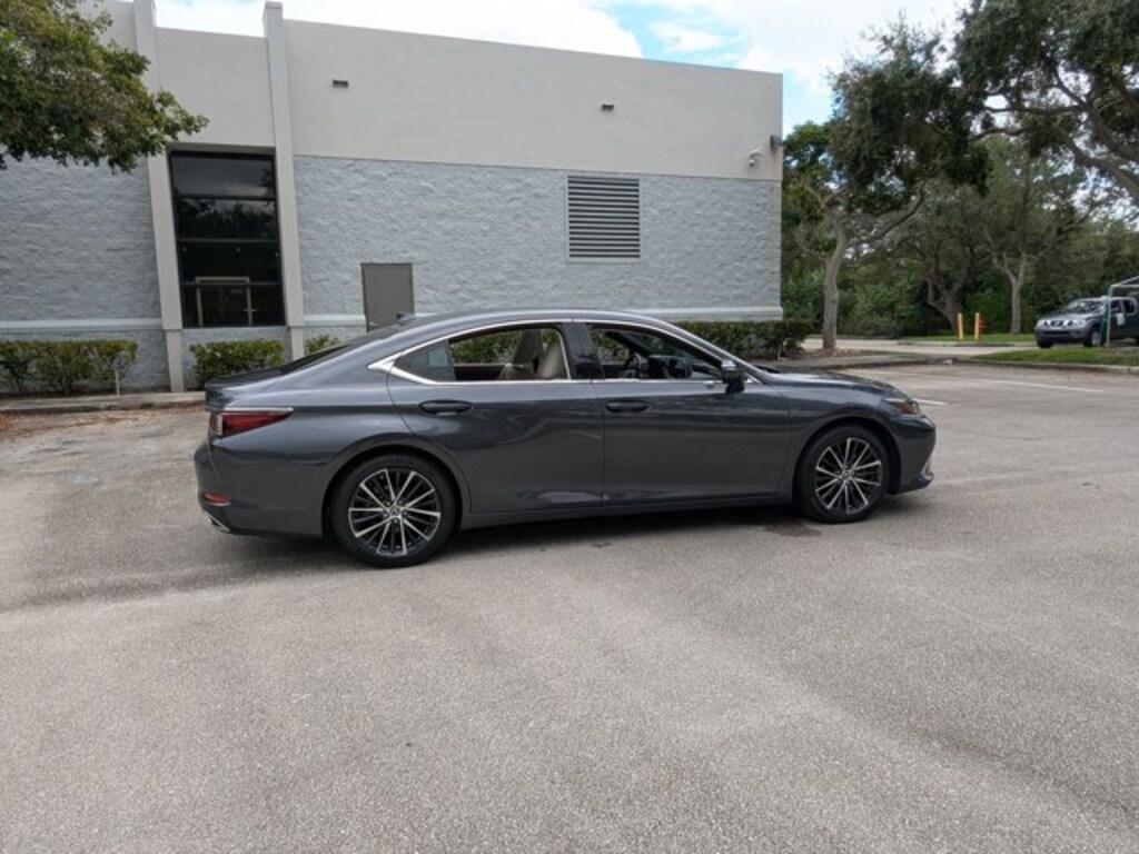 Certified 2024 Lexus ES 350  Sedan