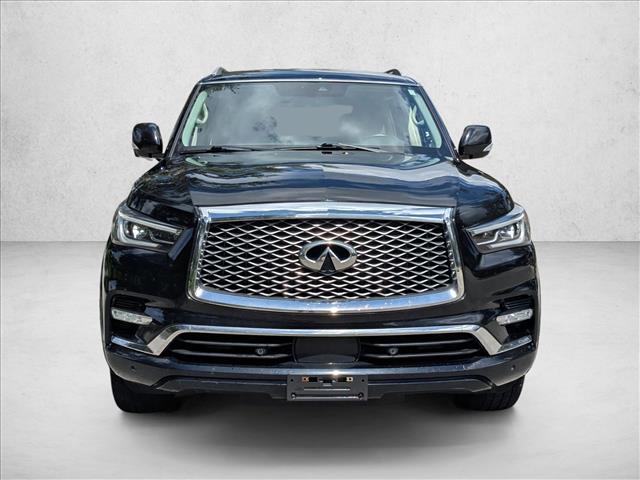 2021 Infiniti QX80 Luxe photo 2