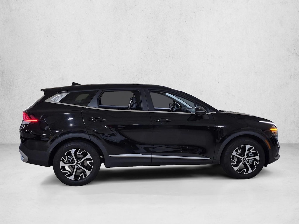 Used 2024 Kia Sportage EX SUV