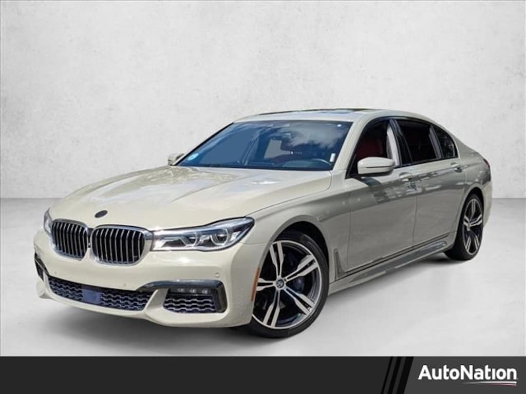 Used 2018 BMW 750i  Sedan