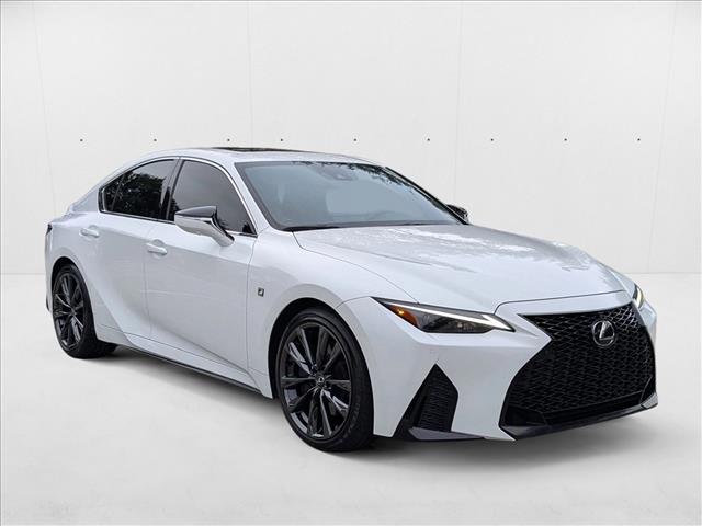 2023 Lexus IS 350 F SPORT photo 3