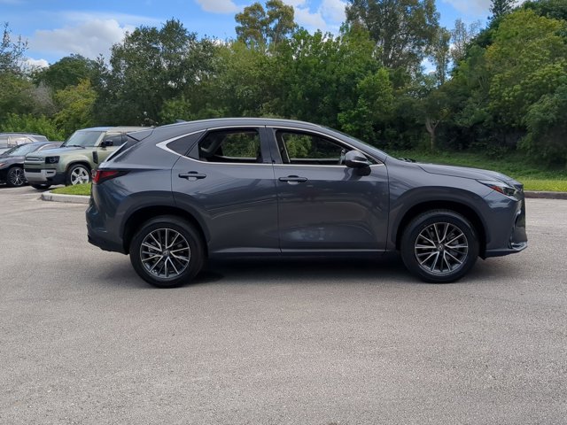 2023 Lexus NX 250 photo 2