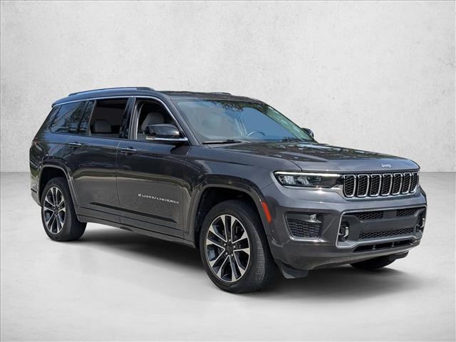 2021 Jeep Grand Cherokee Overland photo 3