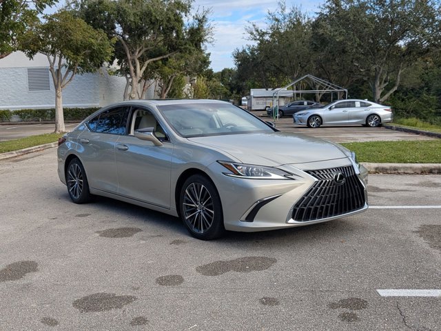 2024 Lexus ES 350 Premium photo 3