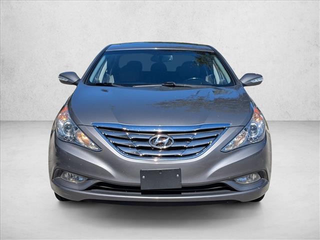 2013 Hyundai Sonata Limited photo 2
