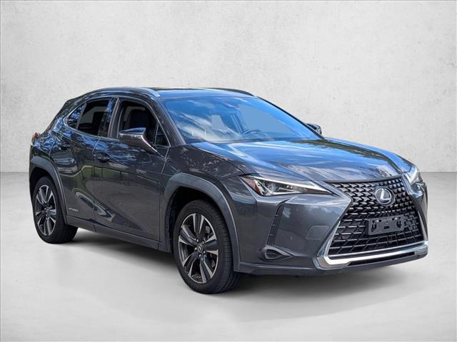 2022 Lexus UX 250h photo 3