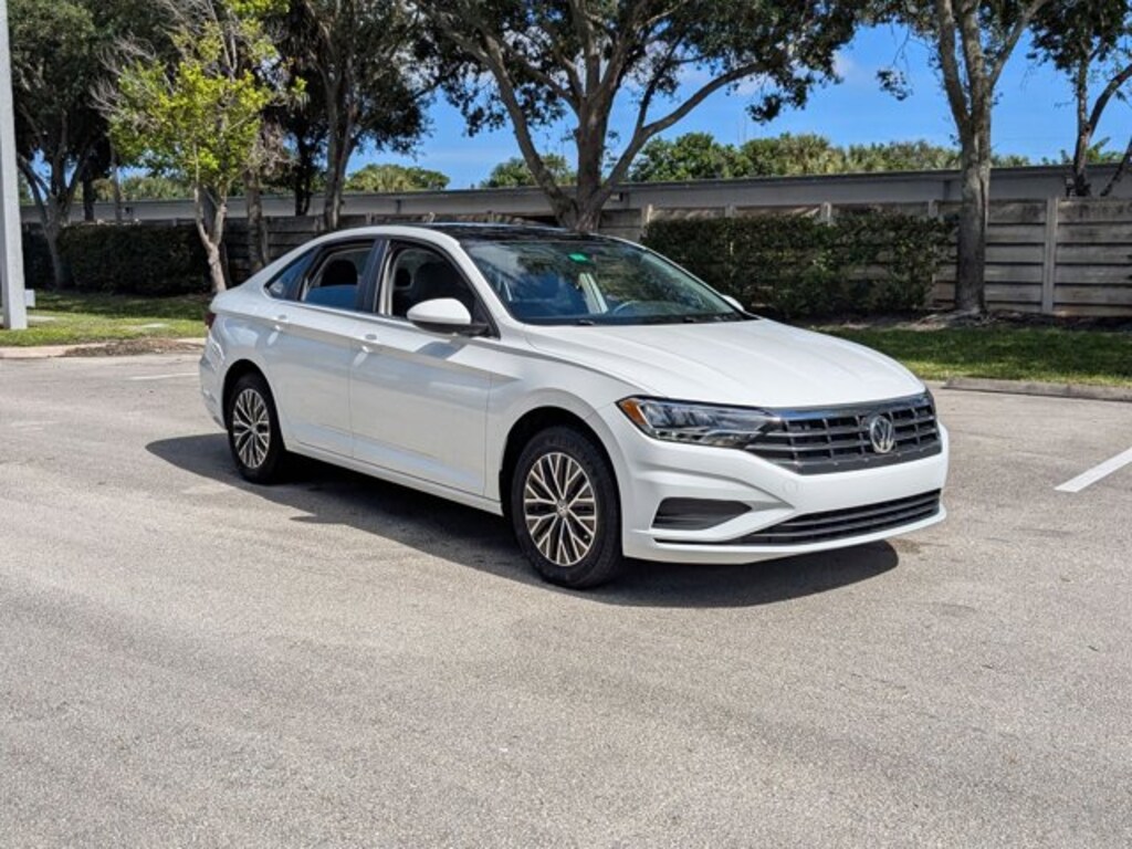Used 2021 Volkswagen Jetta 1.4T SE Sedan