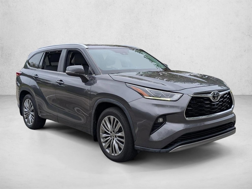 Used 2022 Toyota Highlander Platinum SUV