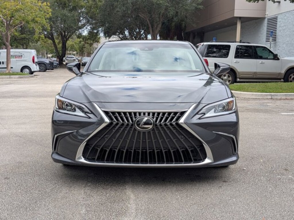 Certified 2024 Lexus ES 350  Sedan