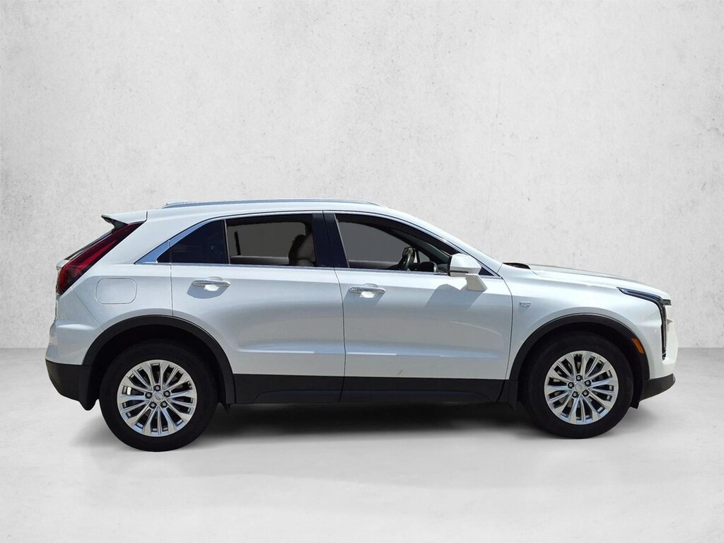 Used 2024 CADILLAC XT4 Luxury SUV