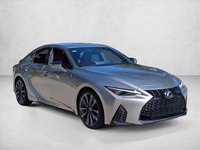 2022 Lexus IS 350 F SPORT photo 3