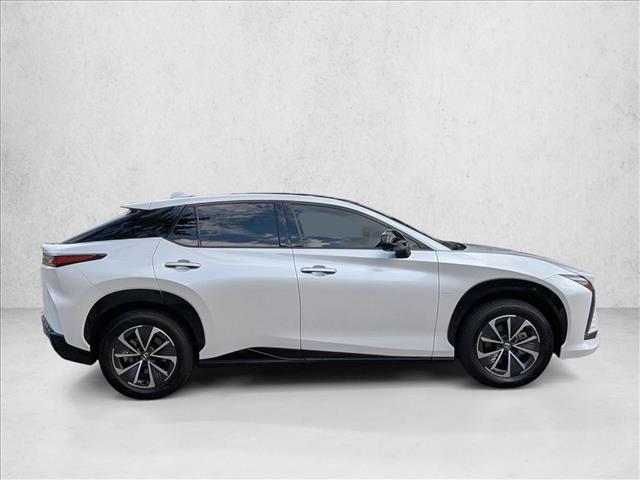 2024 Lexus RZ 300e Premium photo 4