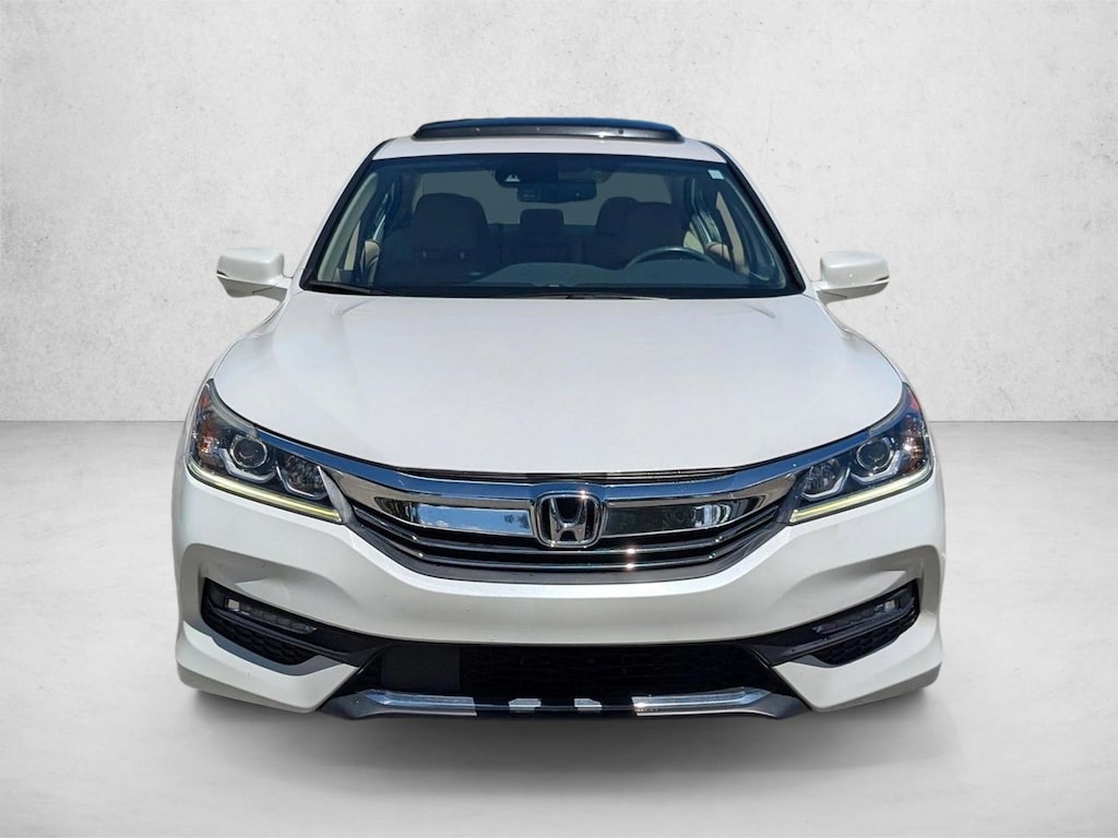 Used 2017 Honda Accord EX-L w/Navi & Honda Sensing Sedan
